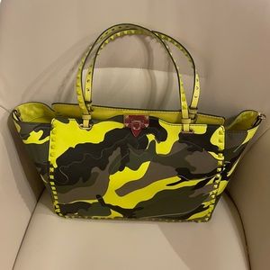Valentino Garavani Rockstud Camo bag